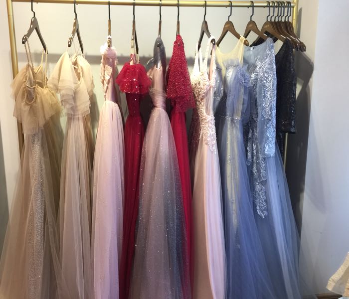 花漾造型礼服化妆店(德思勤店)