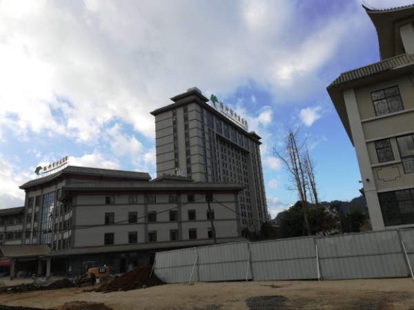 云南省保山市腾冲市腾越街道云山社区自在山居小区7号