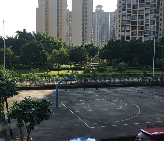 横海篮球场