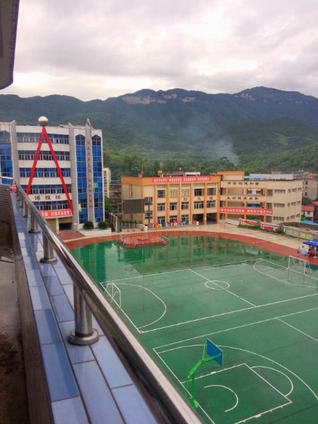 双河小学