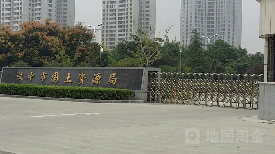陕西省汉中市汉台区滨江路与南团结街丁字路口