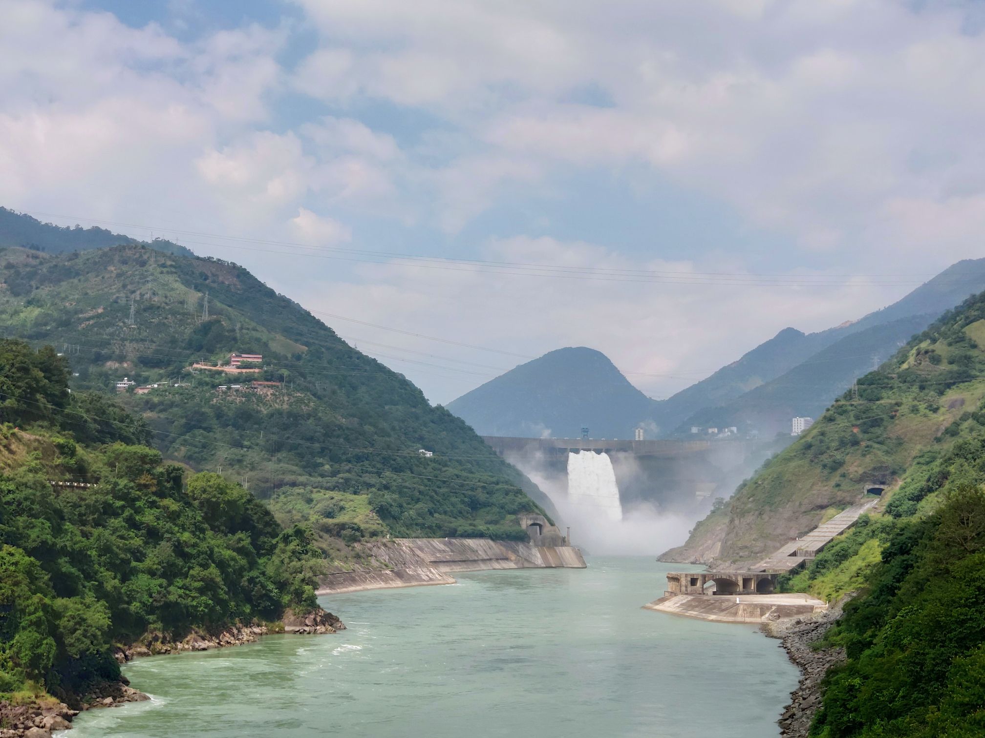 盐边县标签: 风景区 旅游景点  二滩水电站观景台共多少人浏览