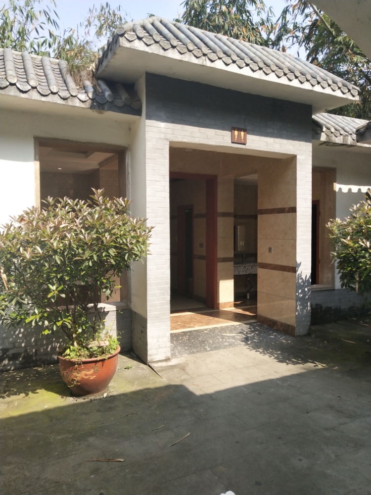 凤垭山风景旅游区-公共厕所