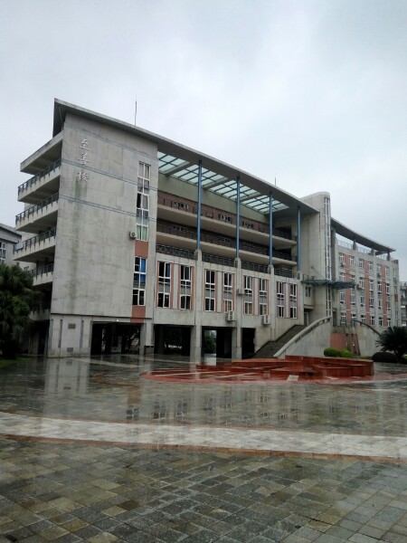 桂林电子科技大学(金鸡岭校区)