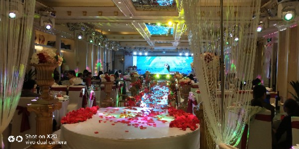 金绿箩酒店·宴席(成渝大厦店)