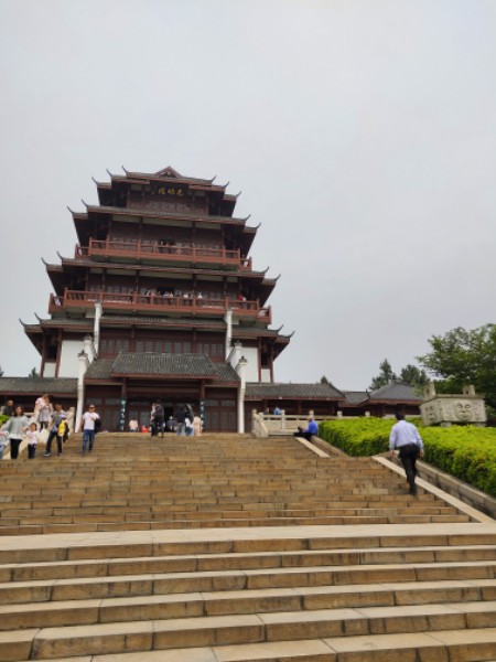 地址(位置,怎么去,怎么走):  湖南省长沙市宁乡市振兴路