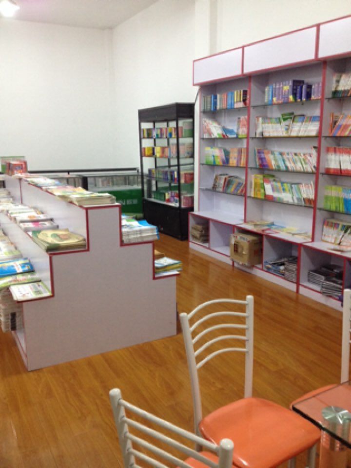 隆门书店(文峰路店)