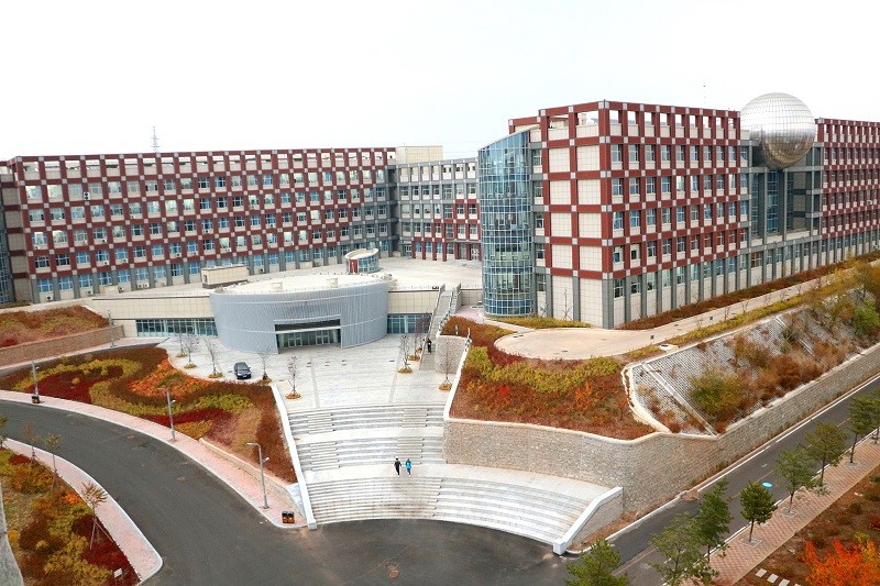 延边大学理工实训楼理学院