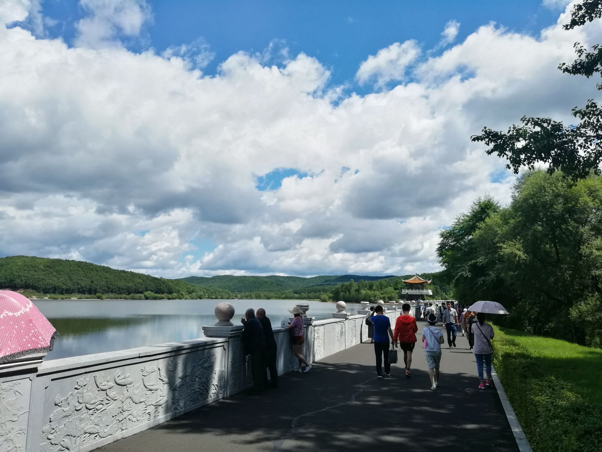 松鹤西湖公园