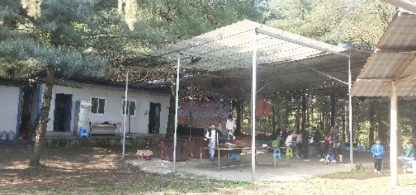 百里杜娟大欢乐烧烤场
