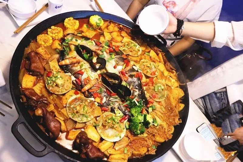 劳厨人深海炖锅(望吴门广场月河印象店)