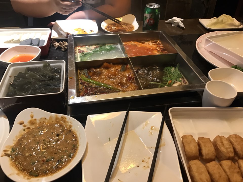 小龙潭火锅店