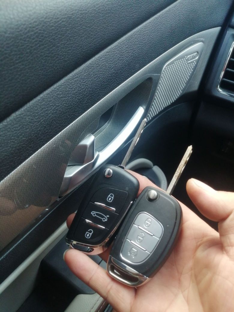 志强开锁配汽车钥匙