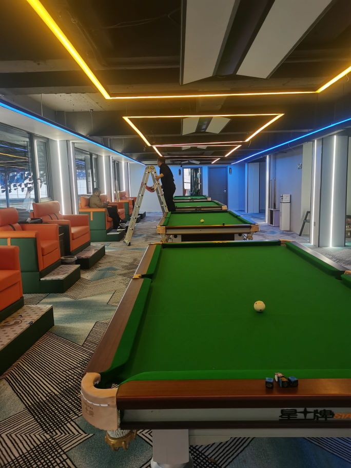 六蚁台球俱乐部