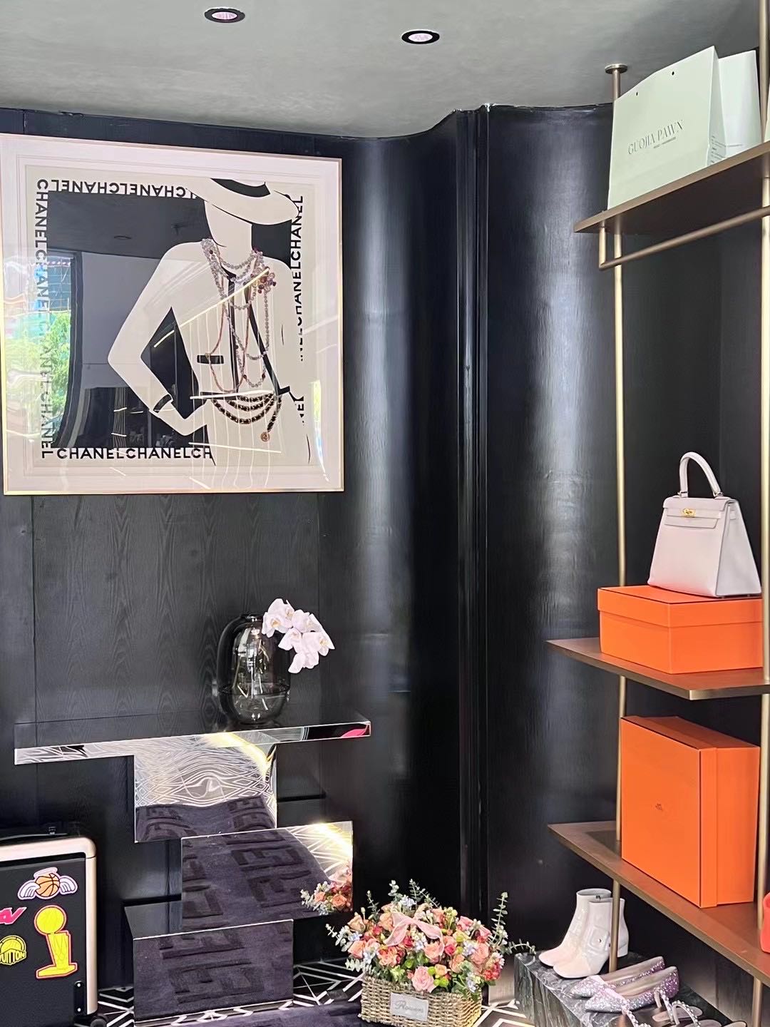 国佳典当行·黄金汽车奢侈品·抵押回收(大悦城分公司)