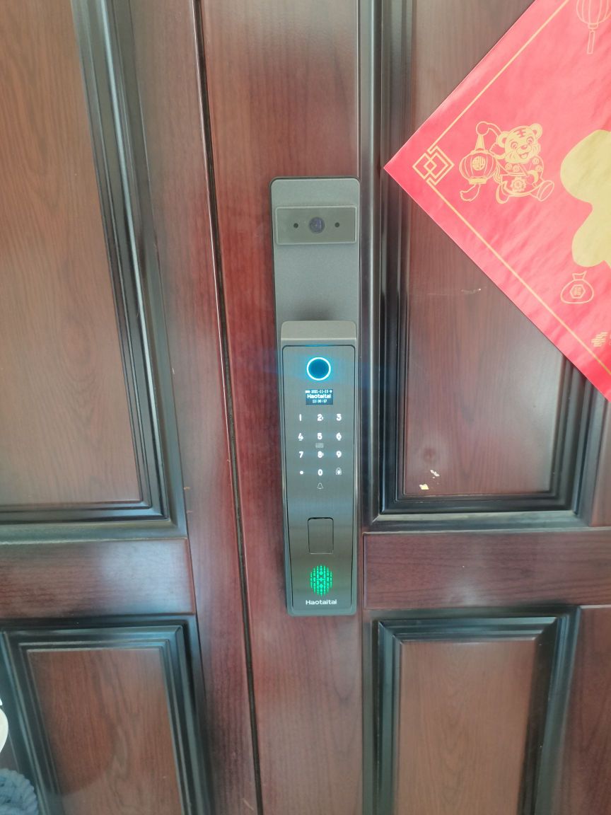 时秒开锁换锁配钥匙(凤凰二村店)