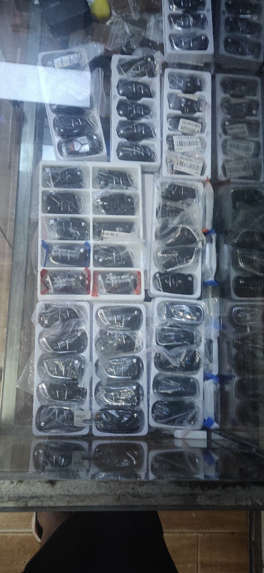 小杨开锁匹配汽车钥匙(鱼泉街店)