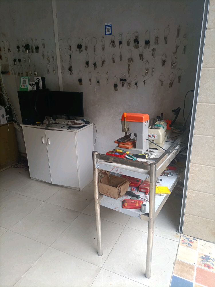 帮帮开锁店