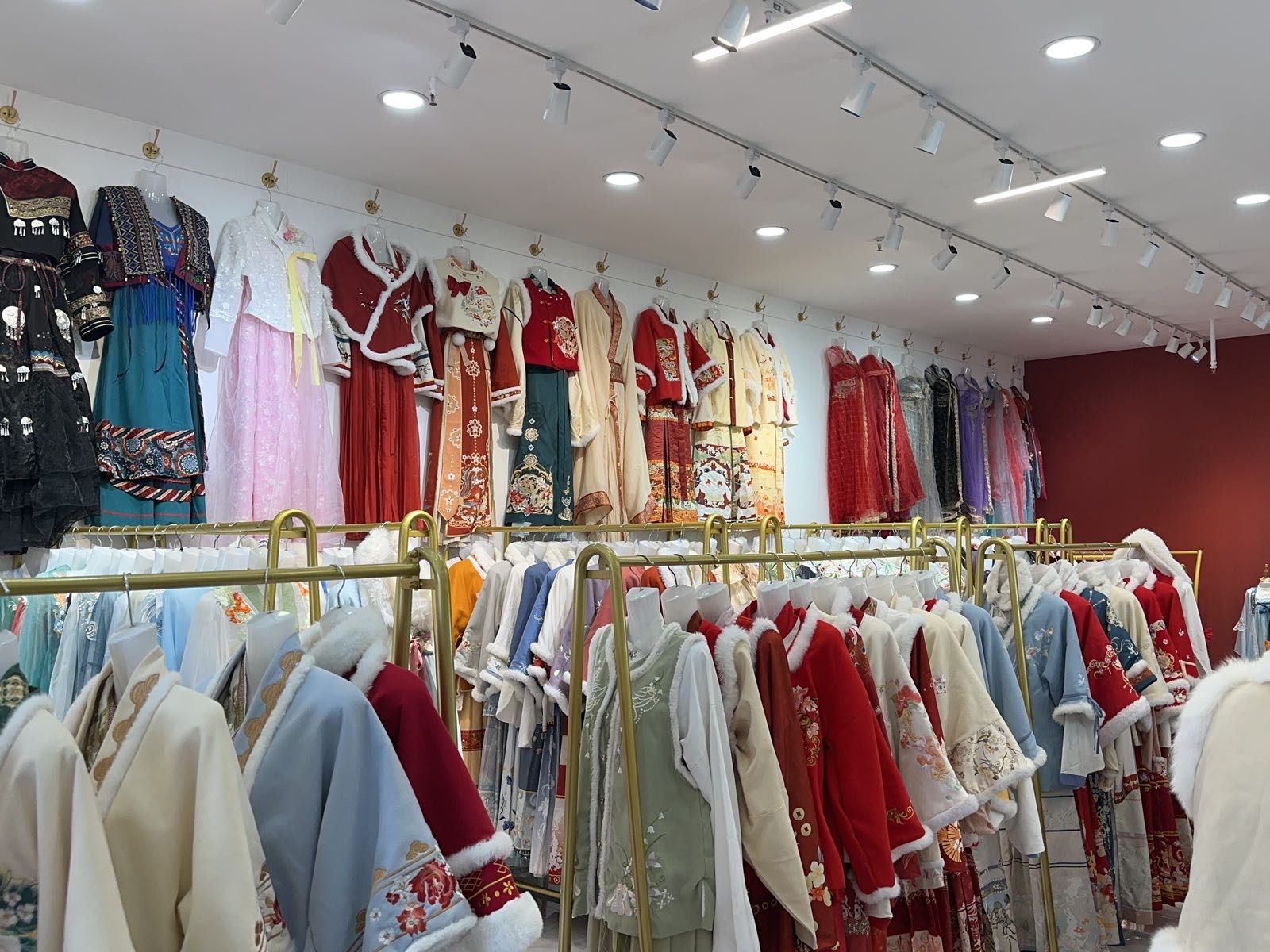 梦华阁汉服体验店(应天门店)